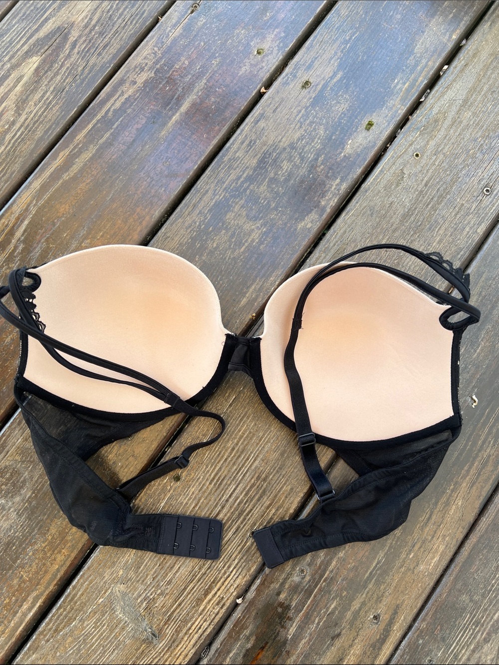 Victoria’s Secret Underwire Bras 38D - Picture 9 of 13